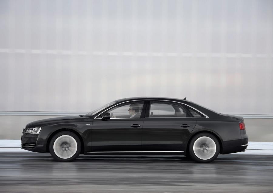  Audi A8 L Hybrid (D4) 2012 года  (WW) (фото 32 из 42)